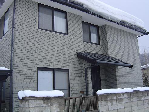 �O�Ǔh���ɂ��邩�A�d�˓\��ɂ��邩�́A�ړI�ɉ����Ă��l�����������B